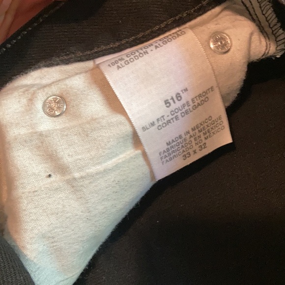 Levi’s cutoff shorts - Picture 2 of 6